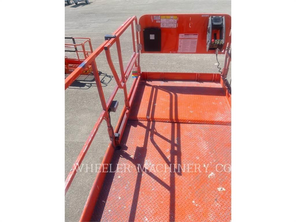 JLG RT4769 Podnośniki nożycowe