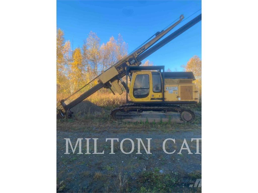 John Deere 200 LC Maszyny budowlane - Inne