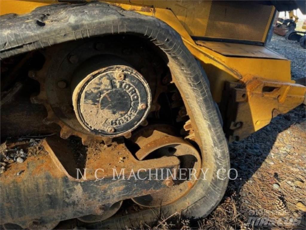 John Deere 331G Ładowarki burtowe