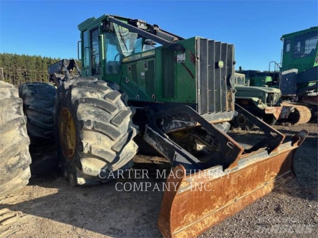John Deere 848H Skidery