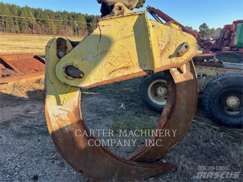 John Deere 848H Skidery