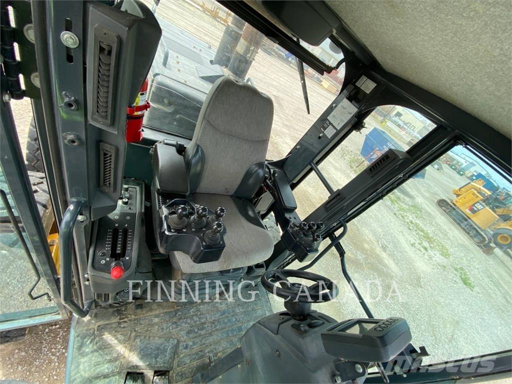 John Deere 872G Równiarki