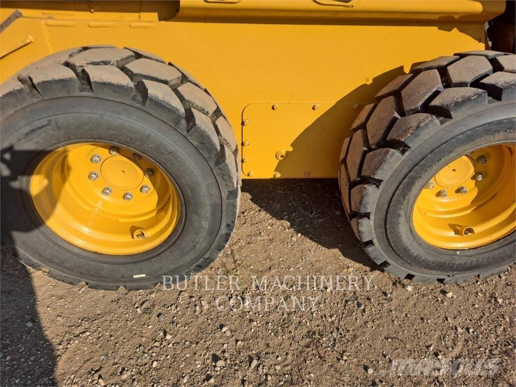 John Deere & CO. 332G Ładowarki burtowe