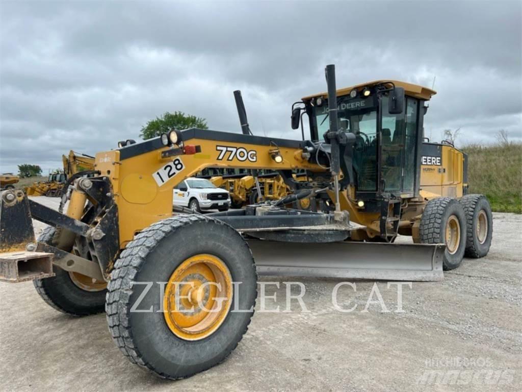John Deere & CO. 770 G Równiarki