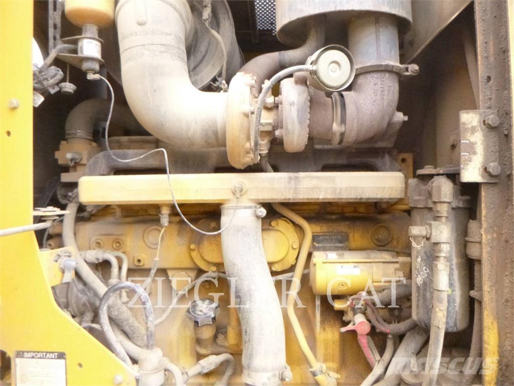 John Deere & CO. 770D Spycharki gąsienicowe