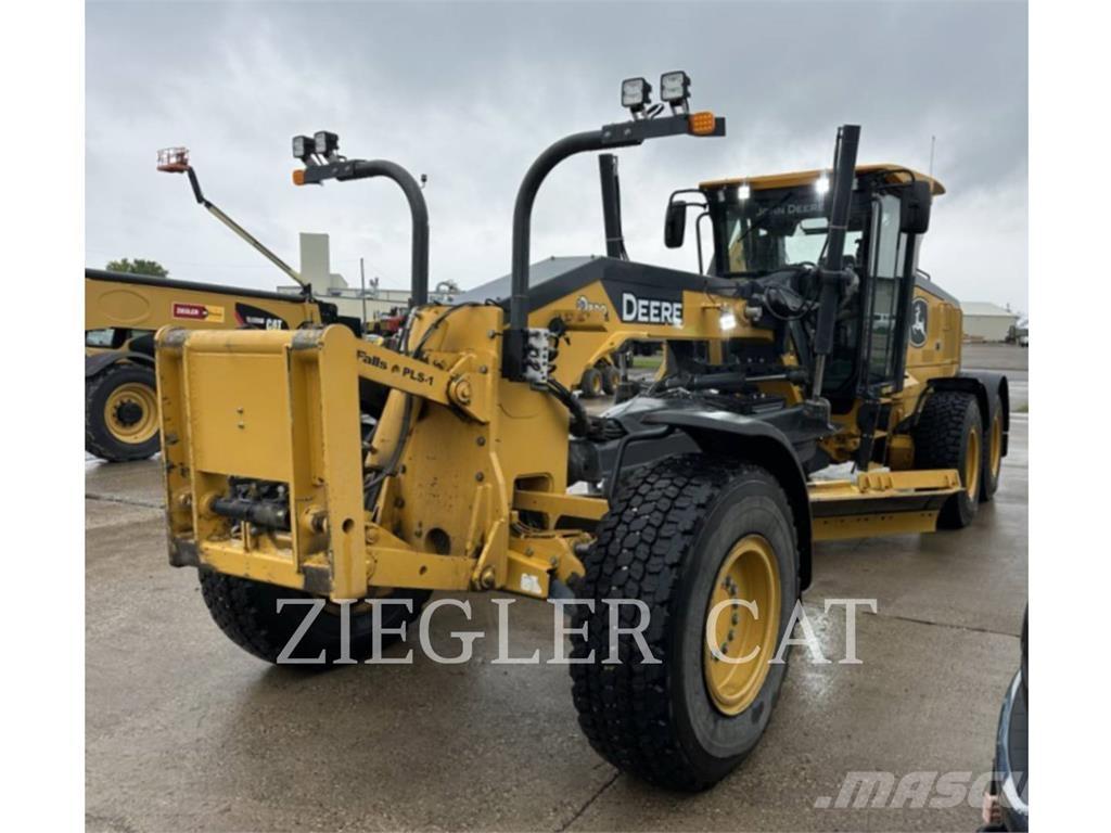 John Deere & CO. 872GP Równiarki