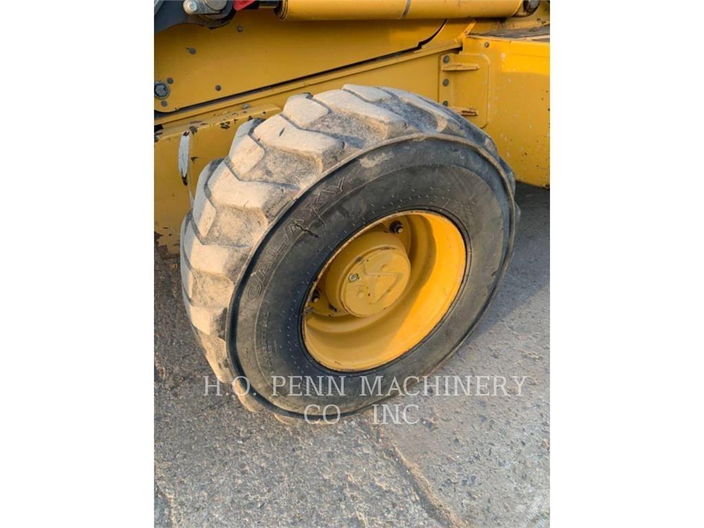 John Deere JD710D Koparko-ładowarki
