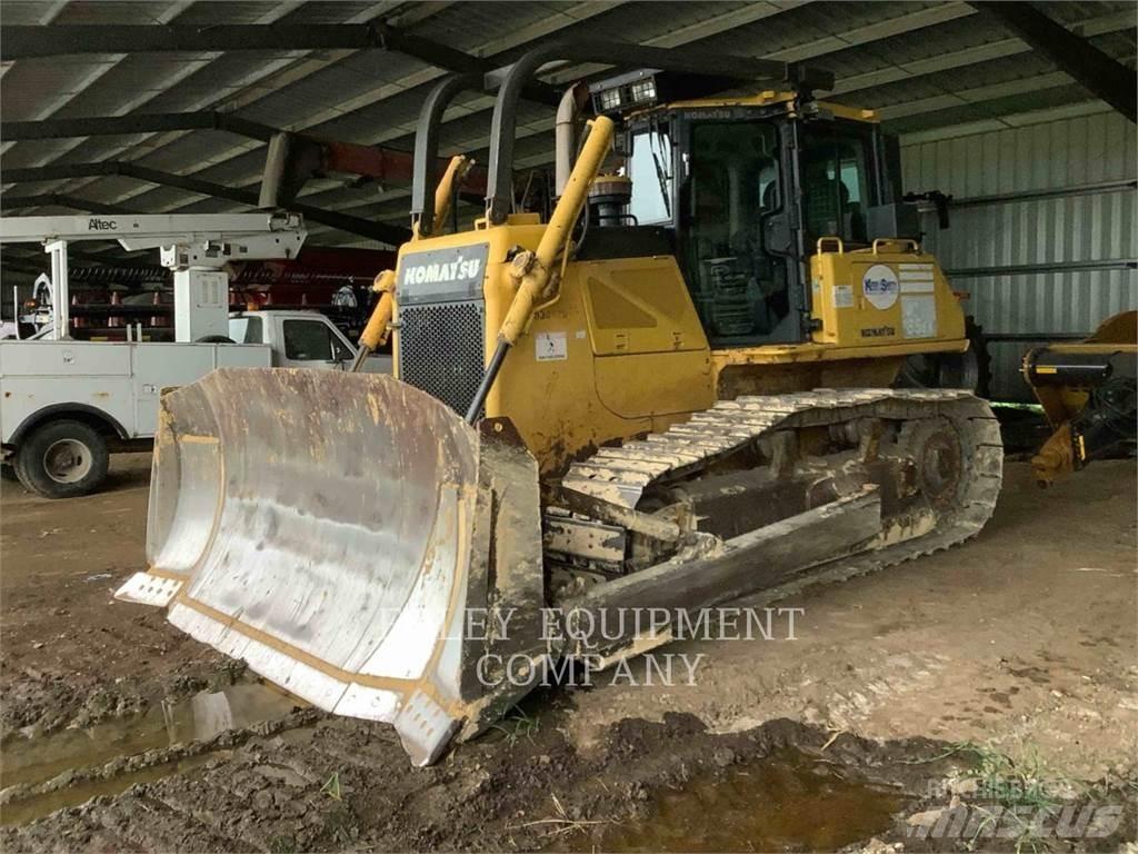Komatsu D65EX17 Spycharki gąsienicowe