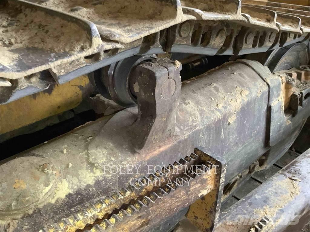 Komatsu D65EX17 Spycharki gąsienicowe