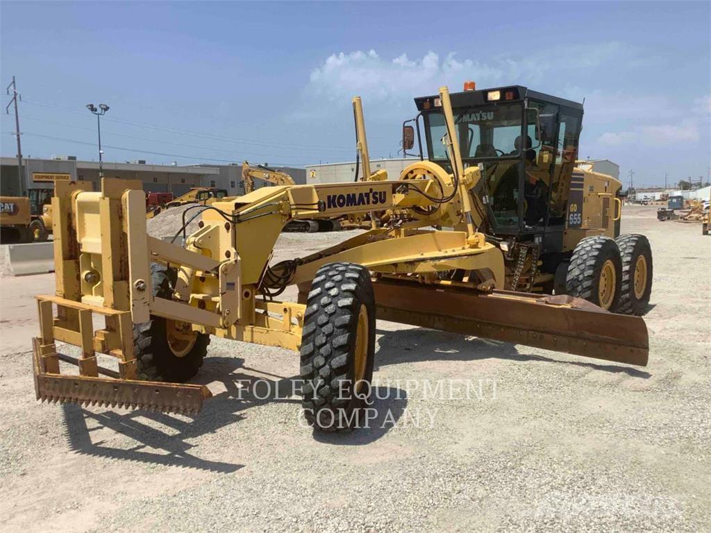 Komatsu GD655-3 Równiarki