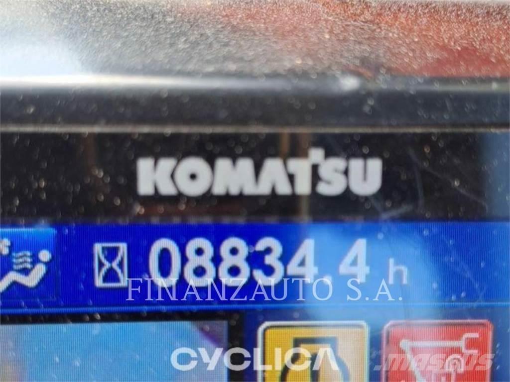 Komatsu PC210 Koparki gąsienicowe