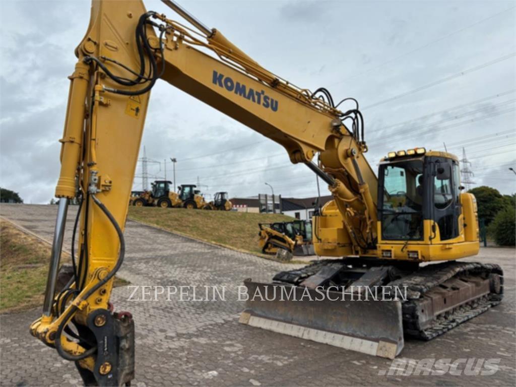 Komatsu PC228 Koparki gąsienicowe