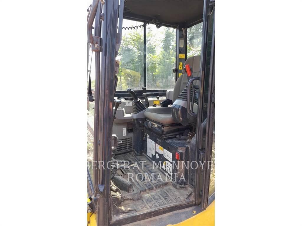 Komatsu PC45MR Minikoparki