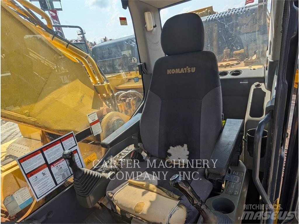 Komatsu PC490 Koparki gąsienicowe