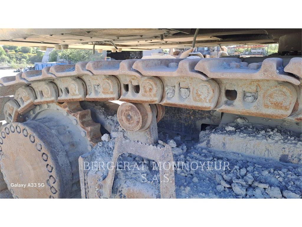 Komatsu PC700LC Koparki gąsienicowe