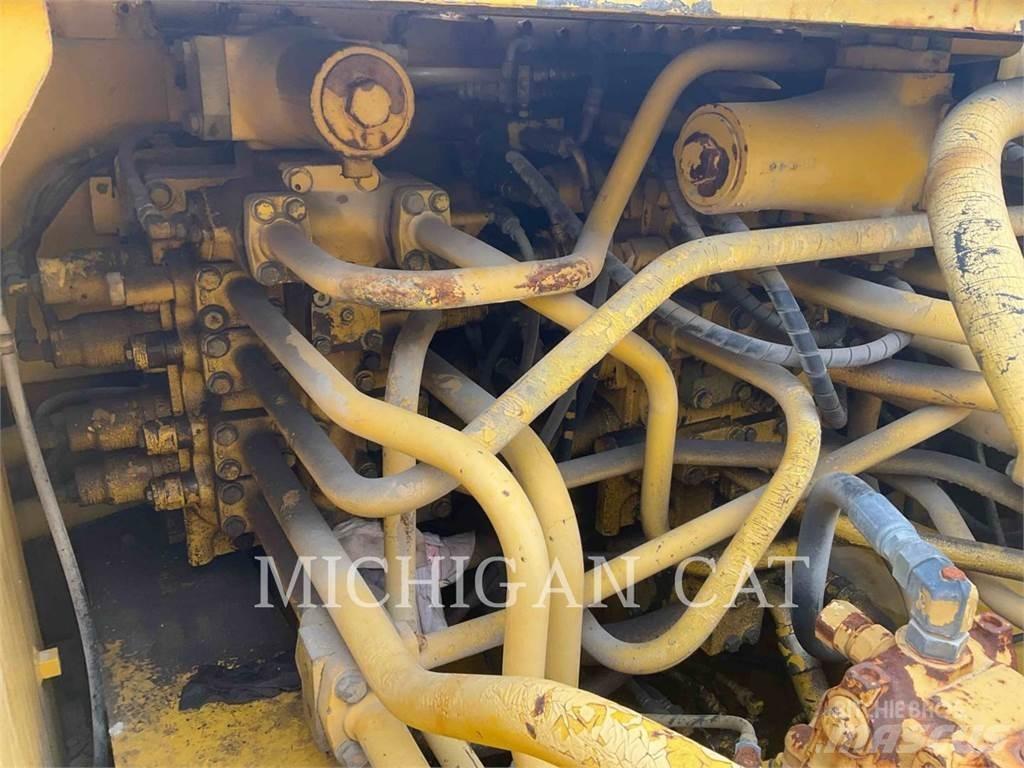 Komatsu PC750LC-6K Koparki gąsienicowe