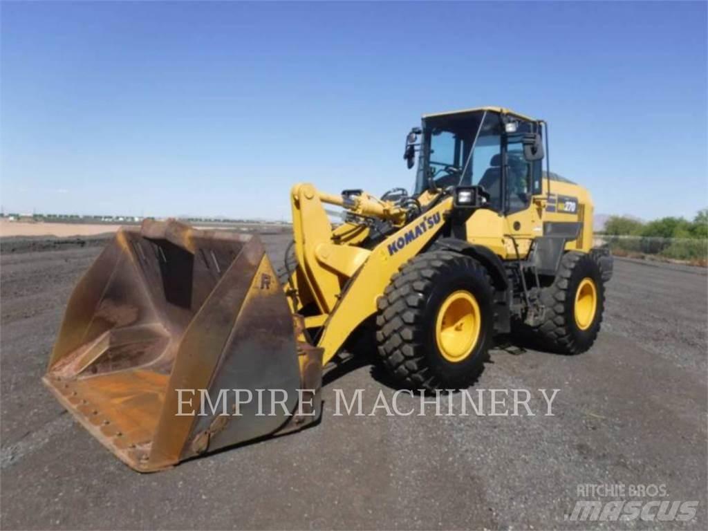 Komatsu WA270-8 Ładowarki kołowe