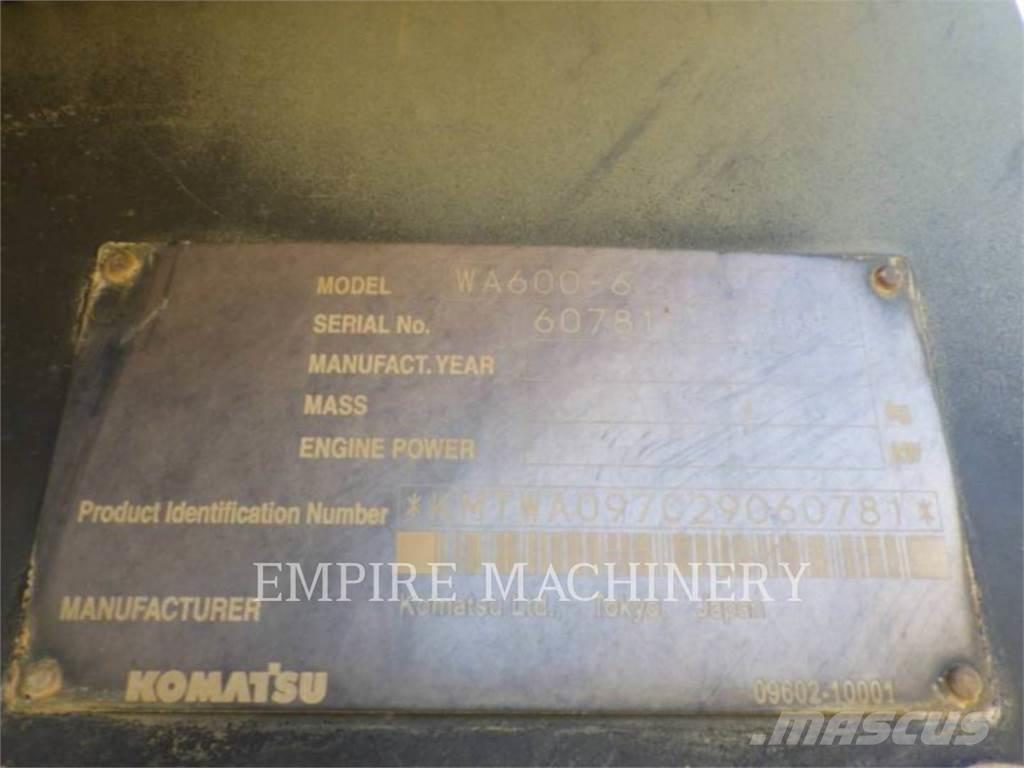 Komatsu WA600-6 Ładowarki kołowe