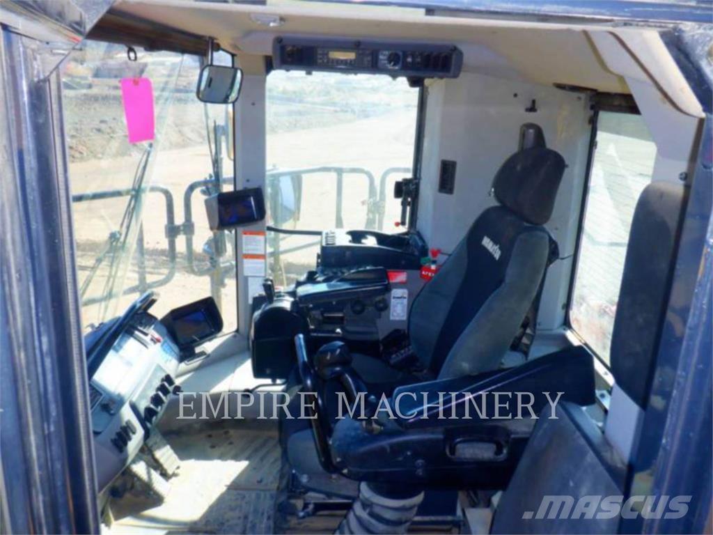 Komatsu WA900-8 Ładowarki kołowe