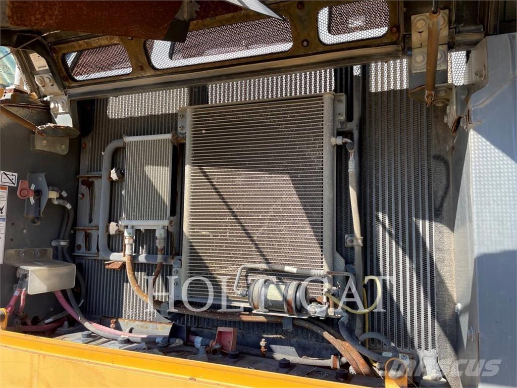 Liebherr R924LC Koparki gąsienicowe