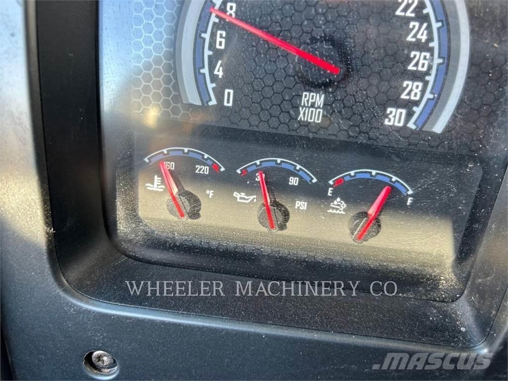 Mack WT2000 A Cysterna