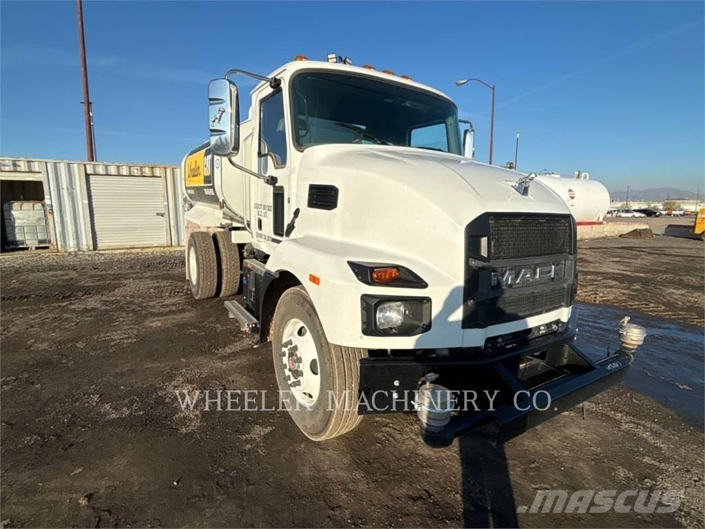 Mack WT2000 A Cysterna