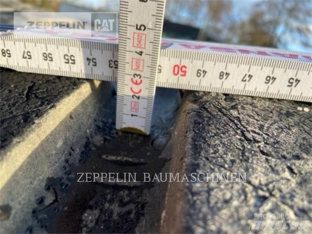 Michelin 4X 20.5R25XHA Opony, koła i felgi