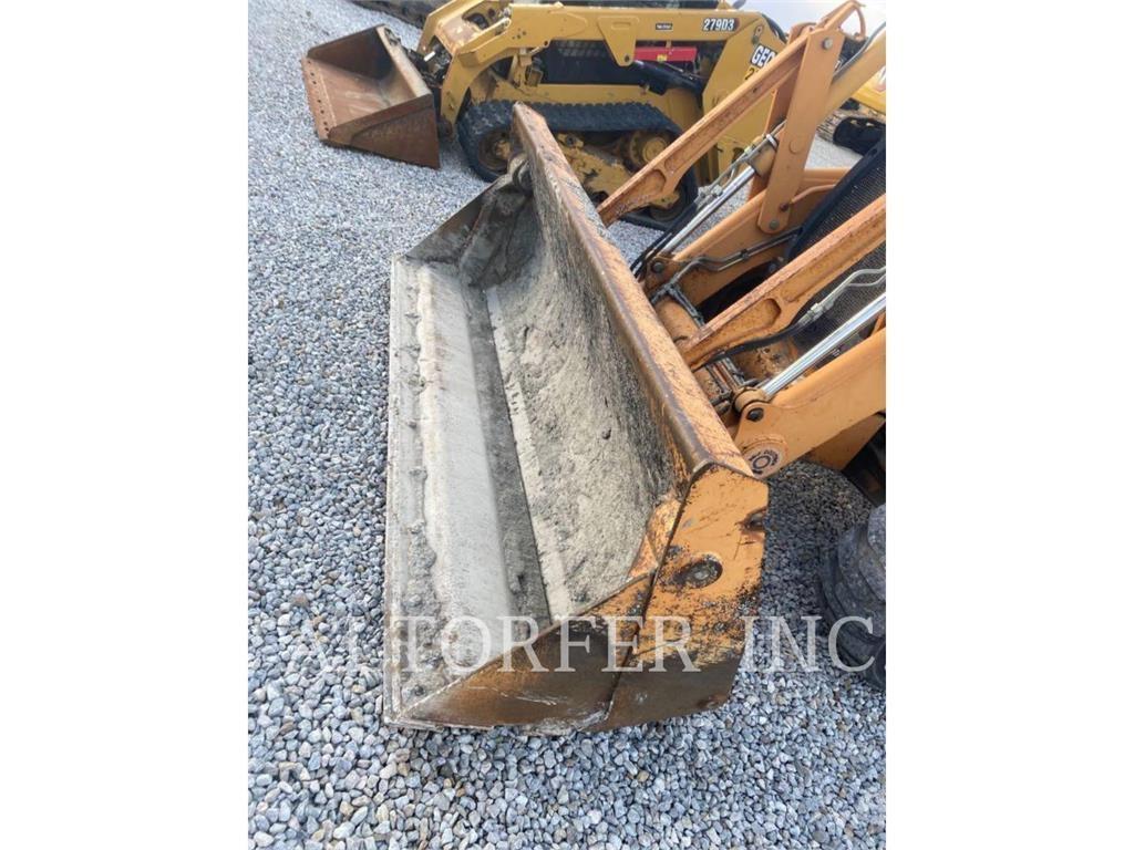 New Holland 590SM Koparko-ładowarki