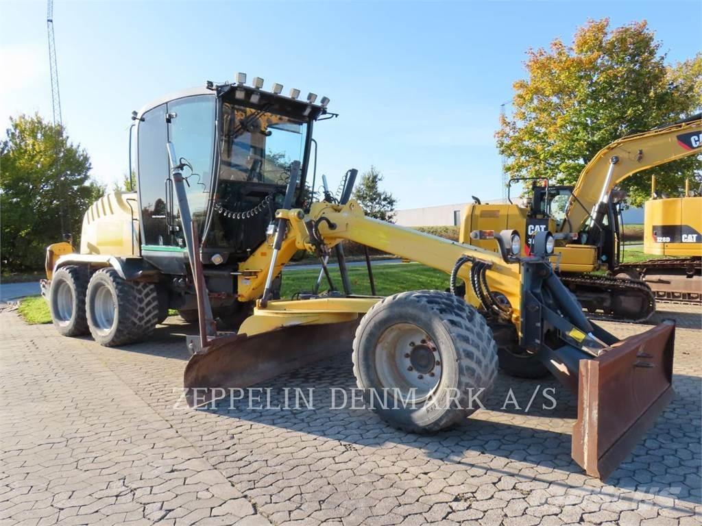 New Holland F106,7A Równiarki