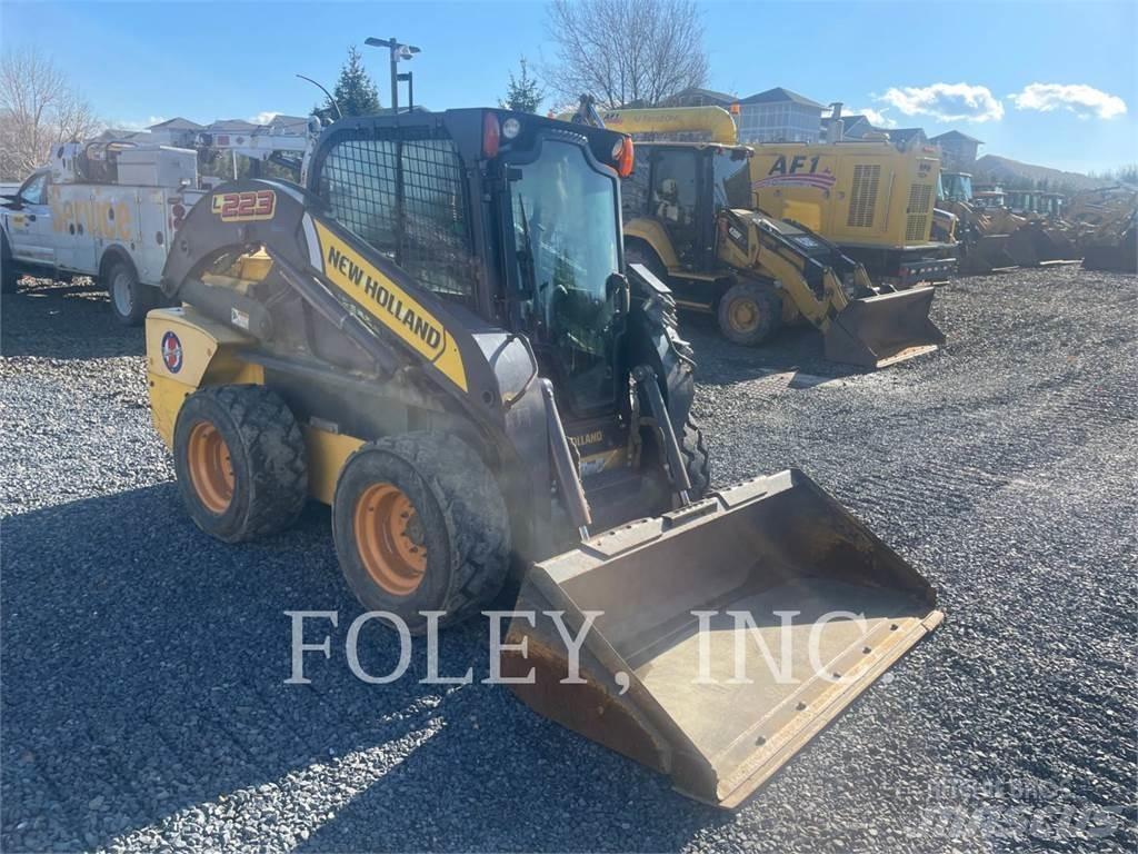 New Holland L223 Ładowarki burtowe