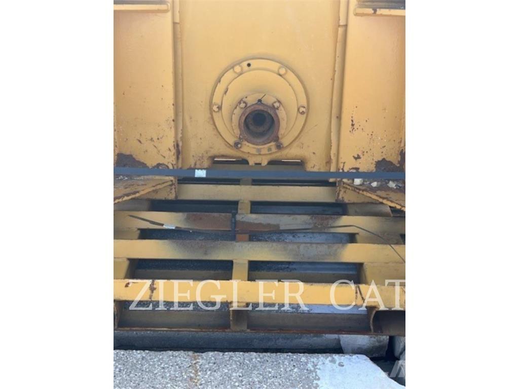 Paccar INC. PA56 Spycharki gąsienicowe