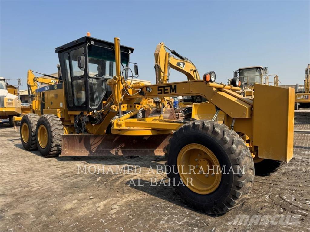 SEM MACHINERY SEM921 Równiarki