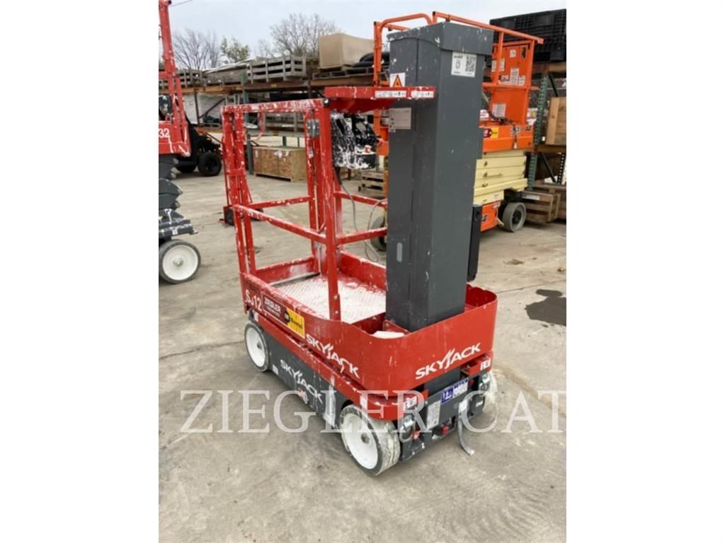 Skyjack SJ12 Podnośniki nożycowe