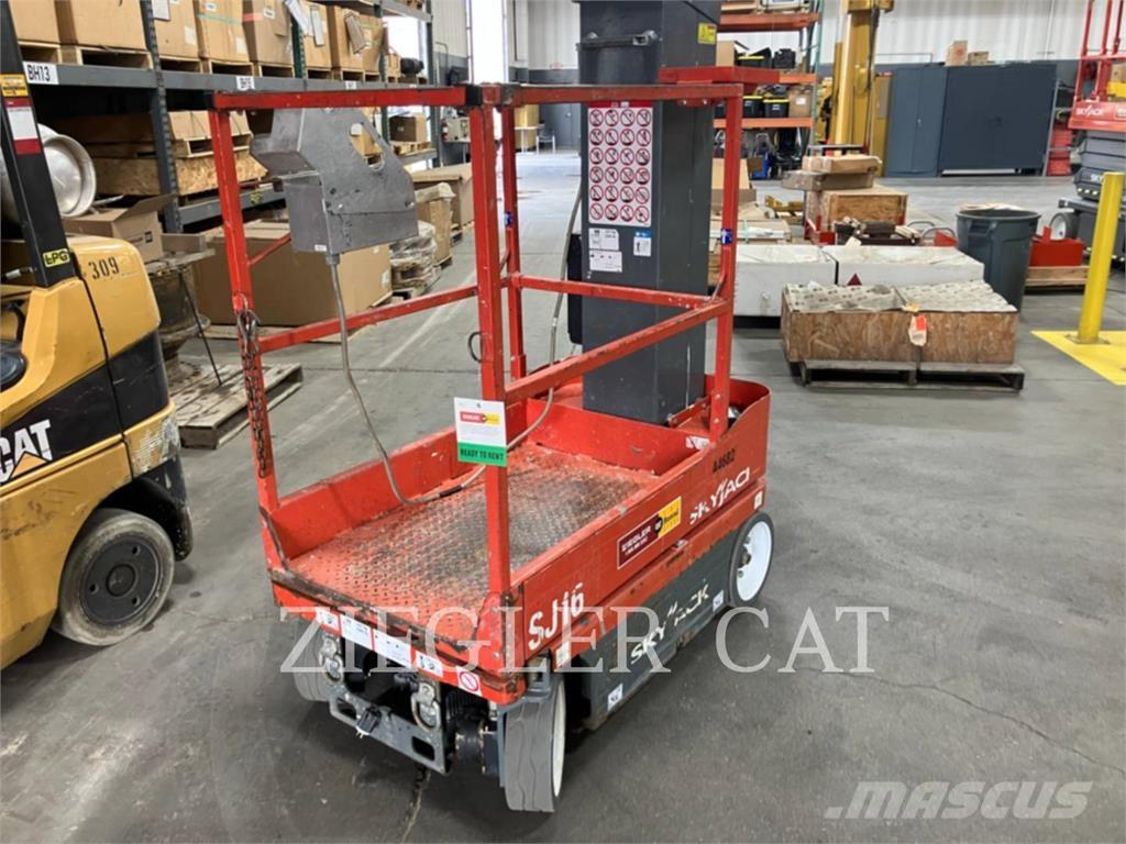 Skyjack SJ16 Podnośniki nożycowe