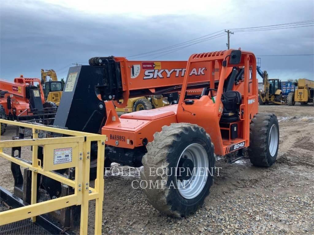 SkyTrak 8042O Ładowarki teleskopowe