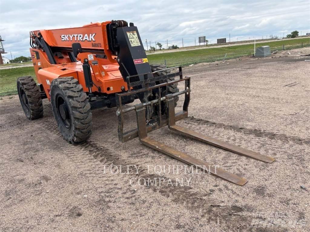 SkyTrak 8042O Ładowarki teleskopowe