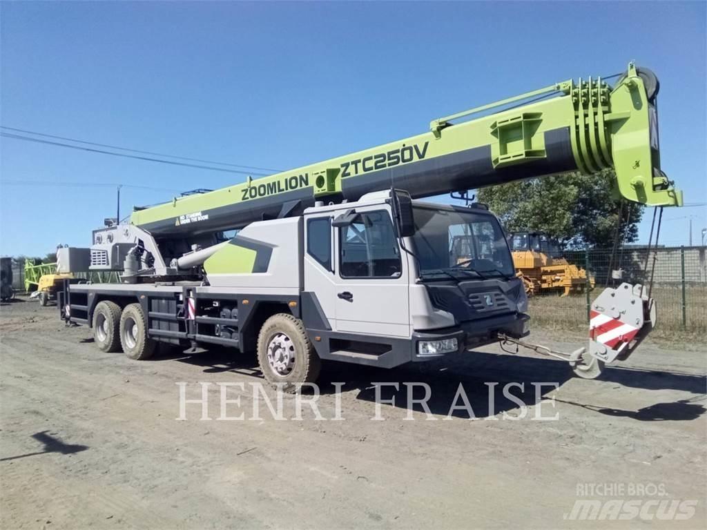 Zoomlion ZTC250V31 Żurawie szosowo-terenowe