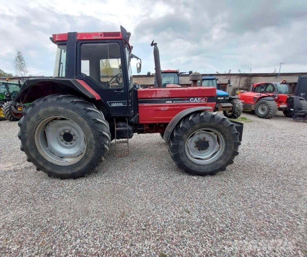Case IH 1255 XL Ciągniki rolnicze
