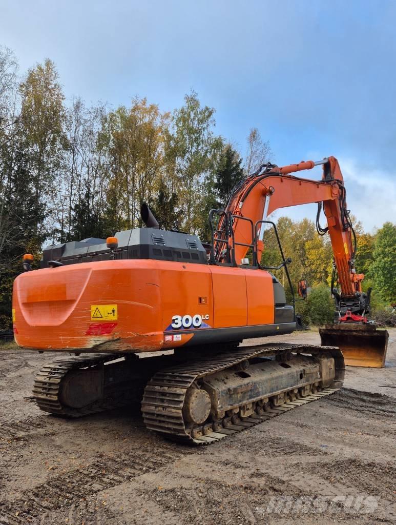 Hitachi ZX 300 LC-6 Koparki gąsienicowe