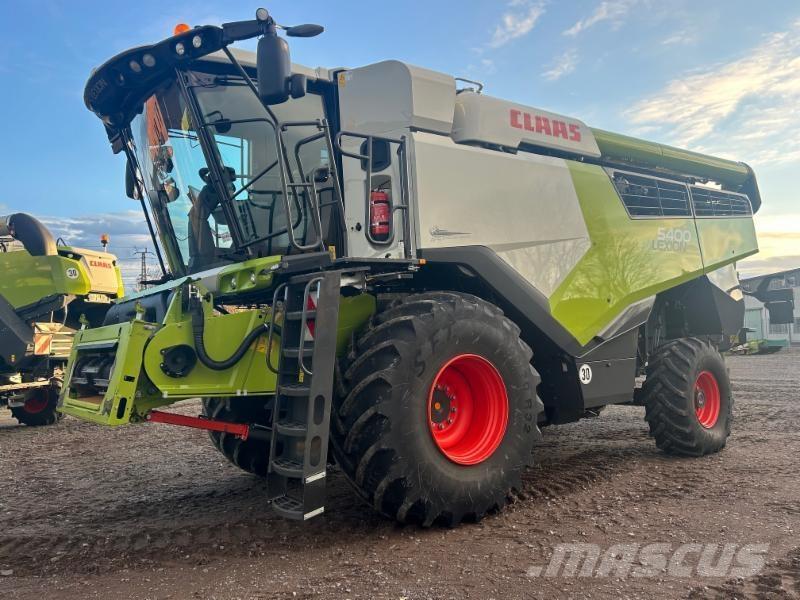 CLAAS LEXION 5400 Kombajny zbożowe