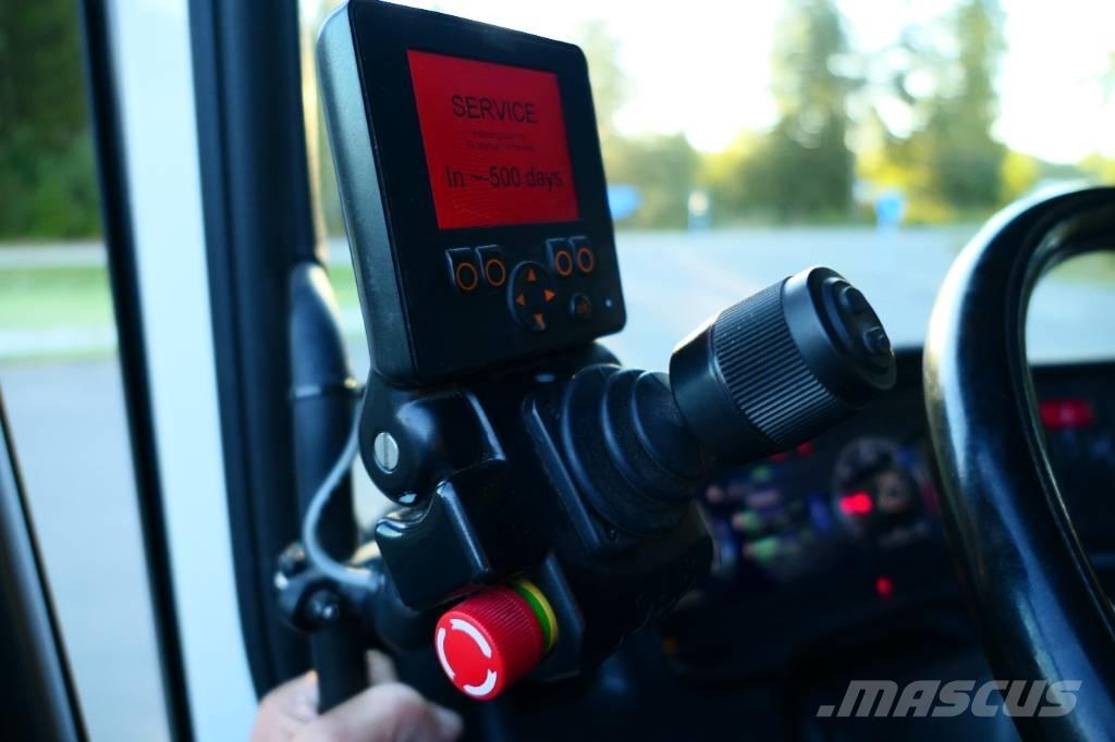 Scania R590B6x2nb Hakowce