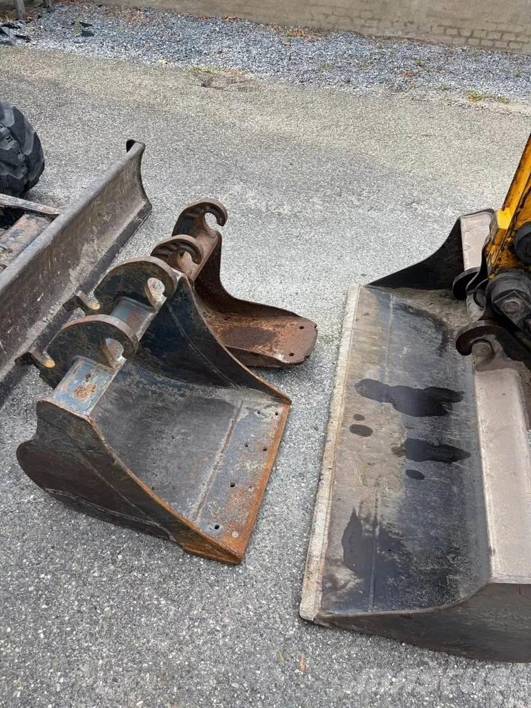 JCB 8026 CTS Minikoparki