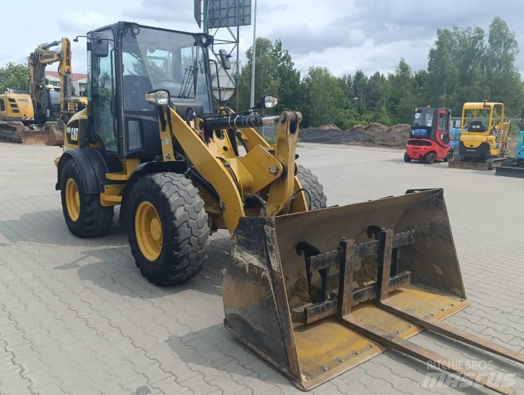 CAT 908 M Ładowarki kołowe