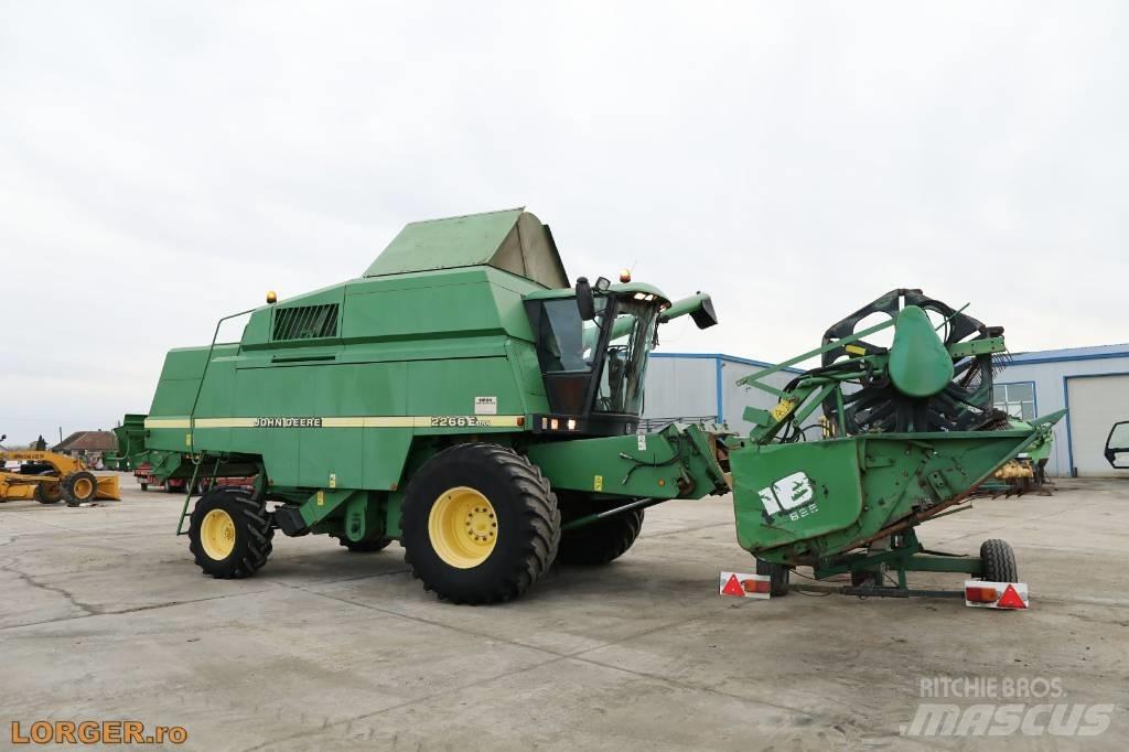 John Deere 2266 E Kombajny zbożowe