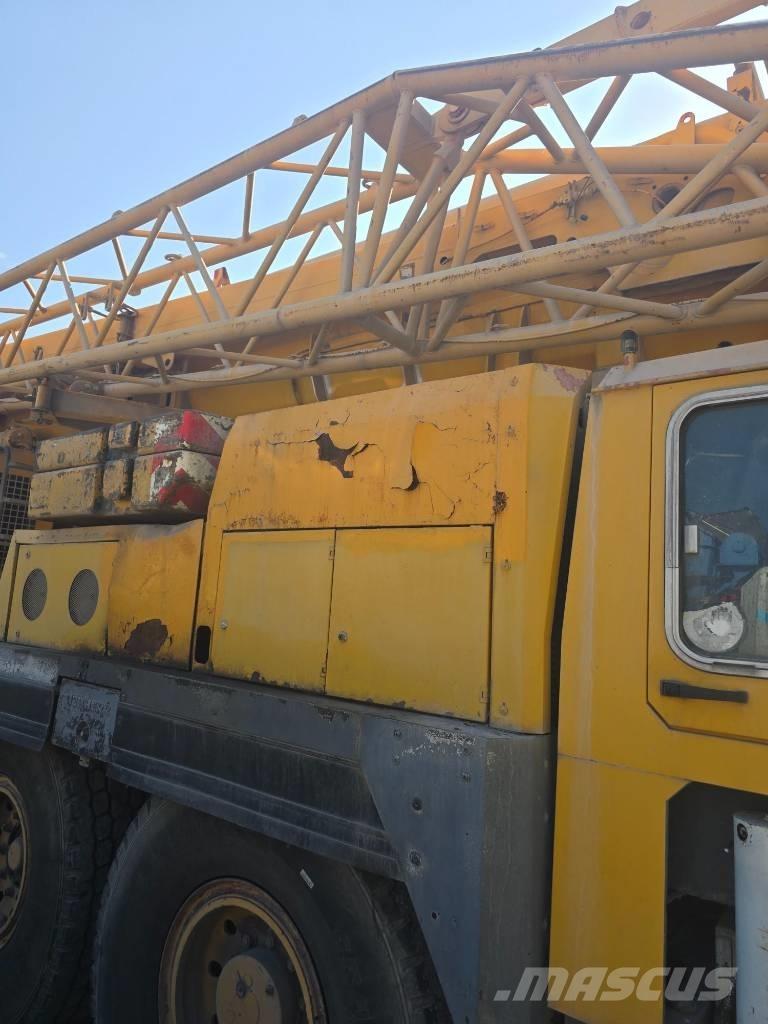 Liebherr LTM 1090 Żurawie szosowo-terenowe