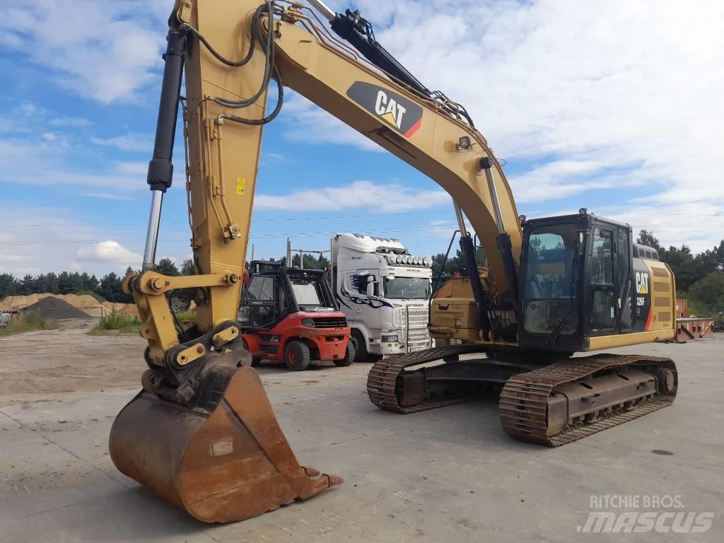CAT 326 F Koparki gąsienicowe