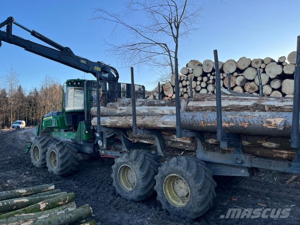 John Deere 1510G Forwardery