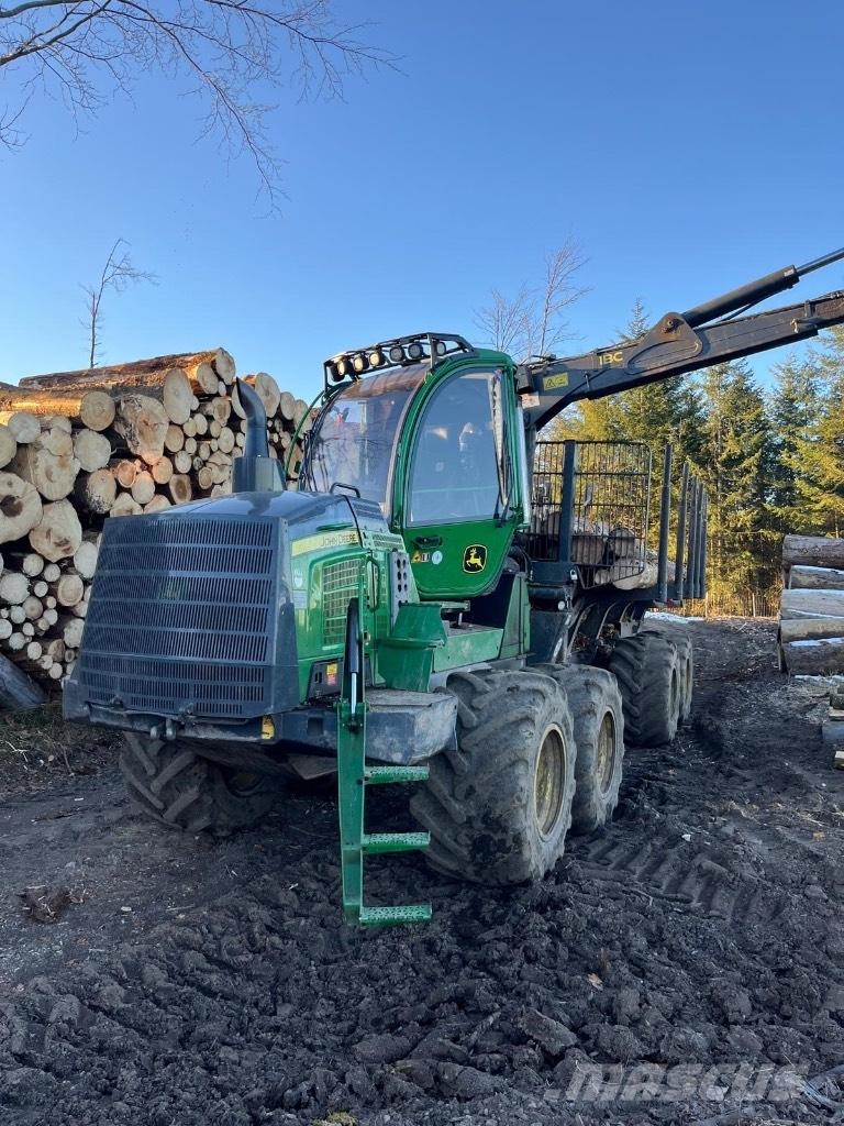 John Deere 1510G Forwardery