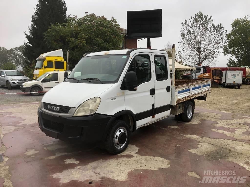 Iveco Daily 35-110 Samochody ciężarowe ze skrzynią zamkniętą