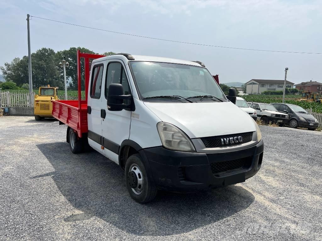 Iveco Daily 35-110 Samochody ciężarowe ze skrzynią zamkniętą